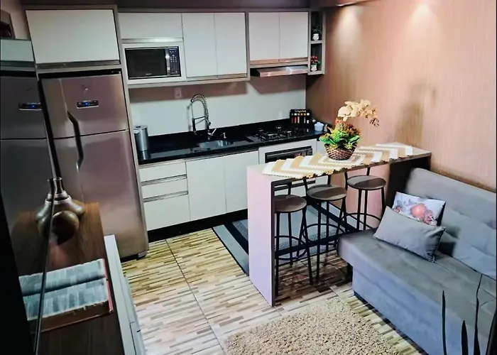 Della Giustina Residence Comfort Aparthotel - Aconchegante, Lindo, Moderno, Renovado Entre Abba Pai Church E Centro