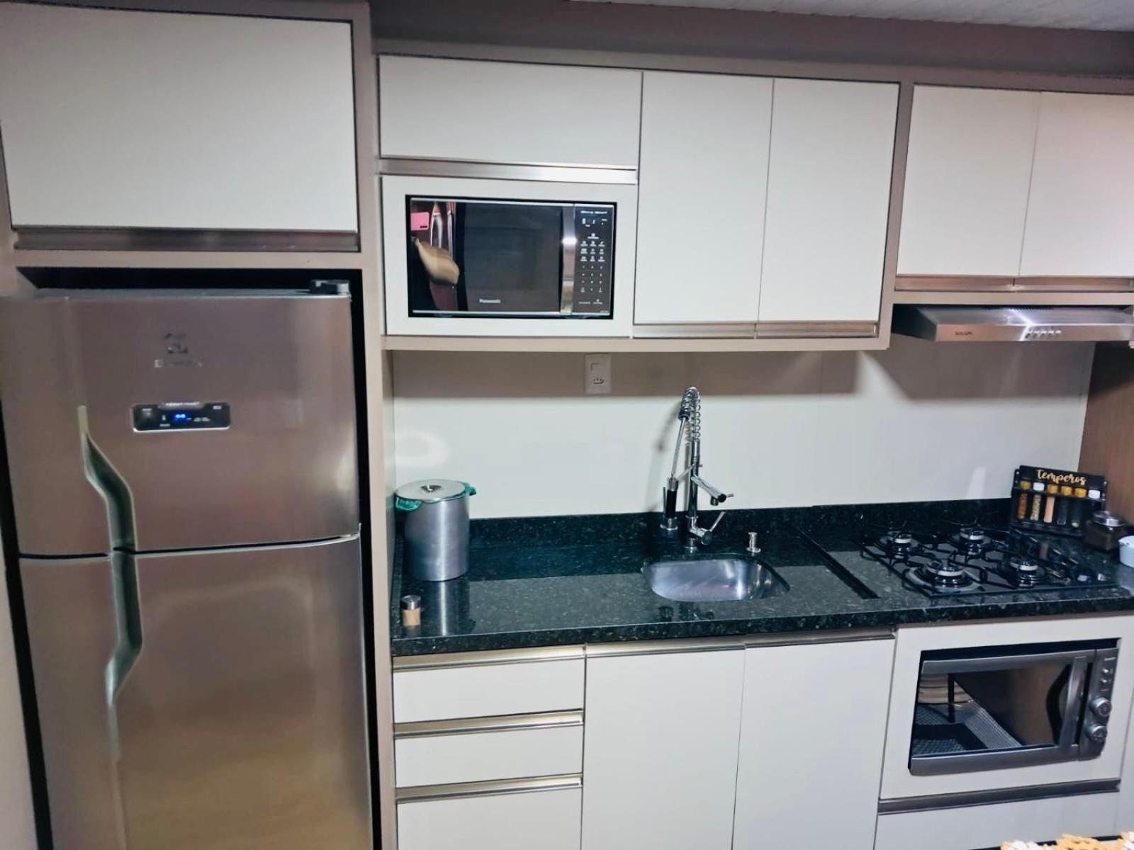 Della Giustina Comfort - Aconchegante, Lindo, Moderno, Renovado Entre Abba Pai Church E Centro Apartment *