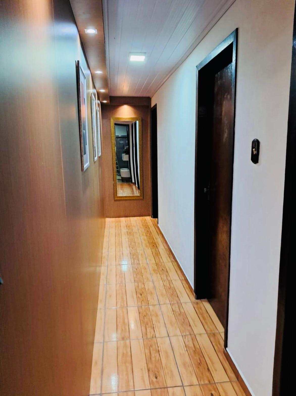 Della Giustina Comfort - Aconchegante, Lindo, Moderno, Renovado Entre Abba Pai Church E Centro