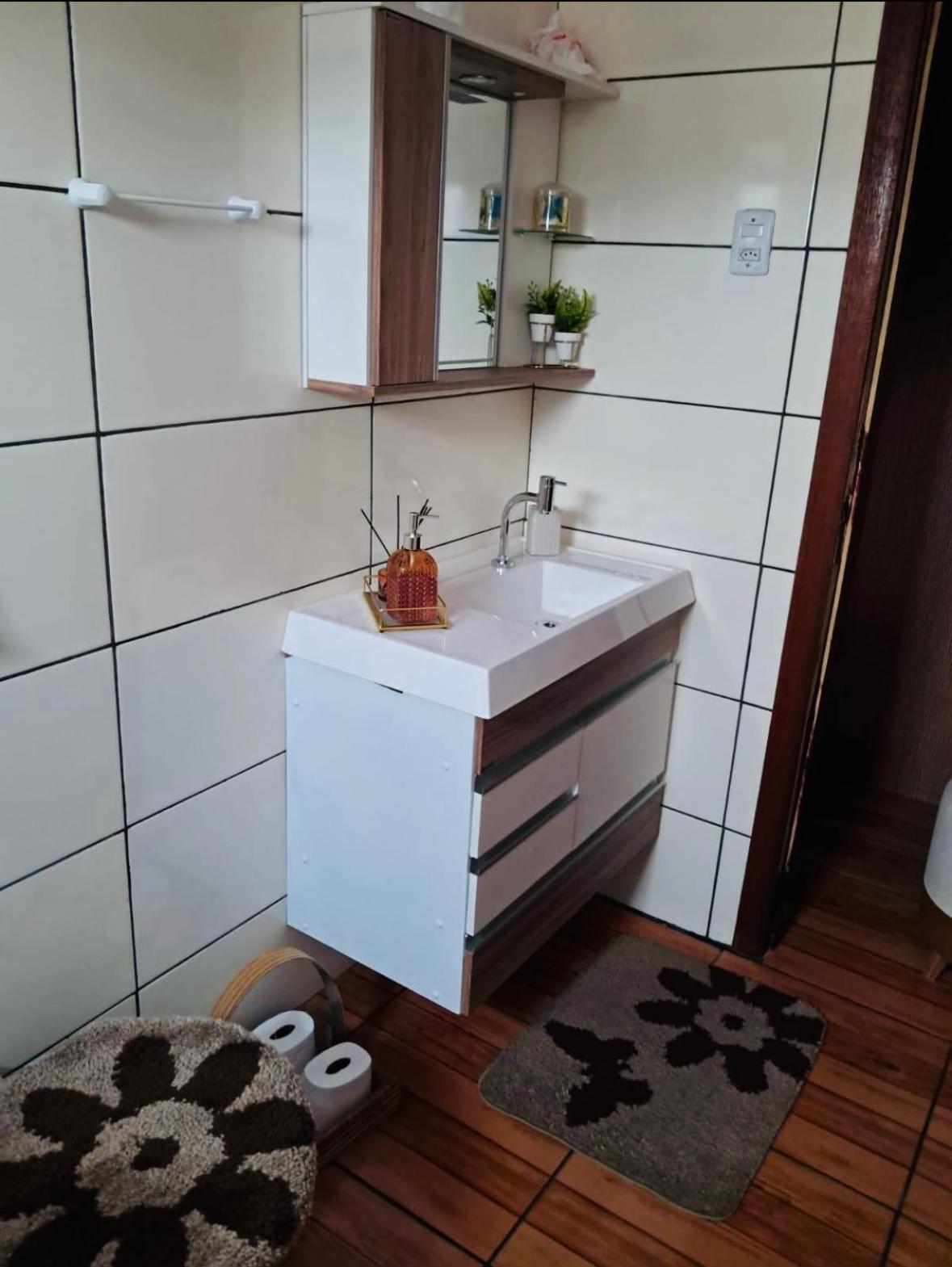Apartamento Della Giustina Comfort - Aconchegante, Lindo, Moderno, Renovado Entre Abba Pai Church E Centro Criciuma (Santa Catarina)