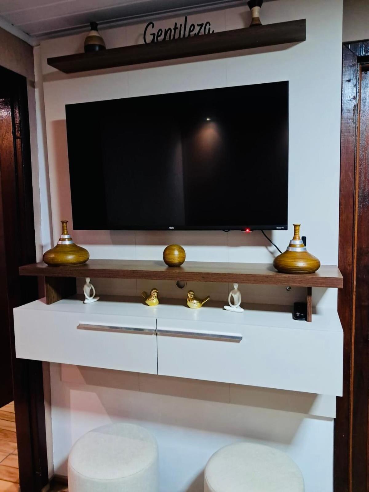 Della Giustina Comfort - Aconchegante, Lindo, Moderno, Renovado Entre Abba Pai Church E Centro *
